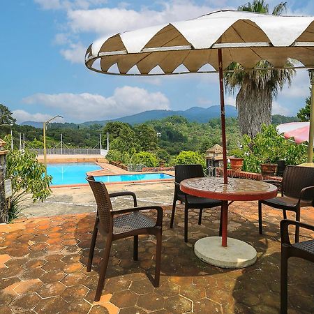 Hotel Pie De La Sierra Uruapan  Esterno foto